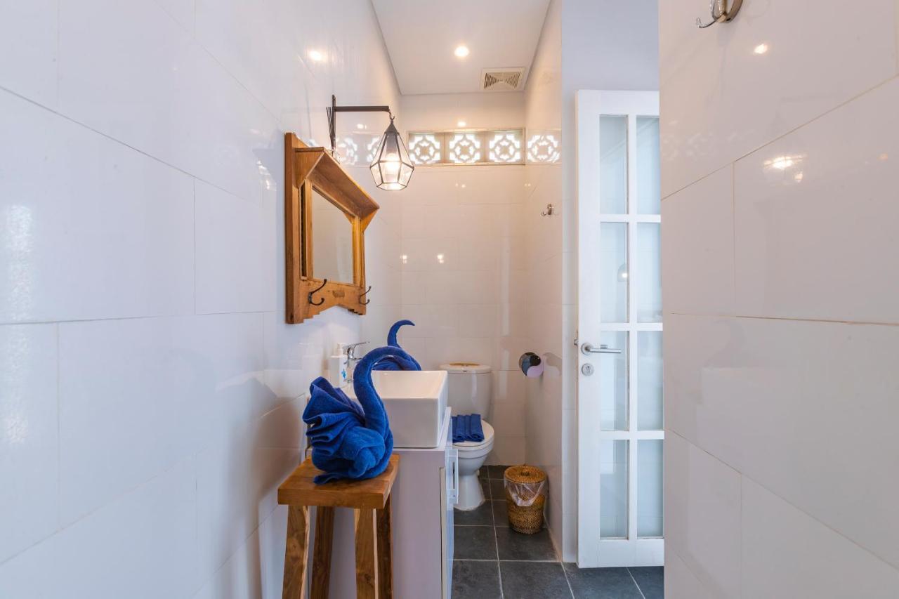 Casa Nisa Seminyak Villa Ngoại thất bức ảnh